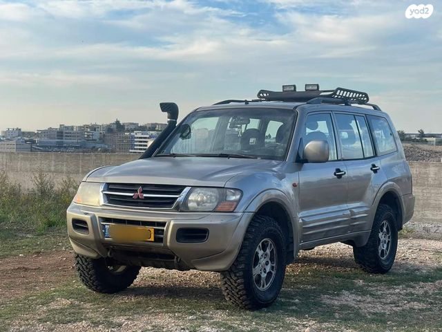 מיצובישי פג'רו