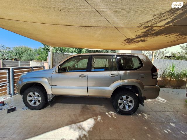 מודעת רכב טויוטה לנד קרוזר