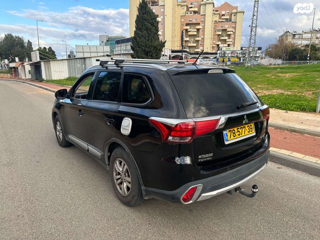 מיצובישי אאוטלנדר