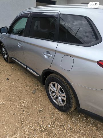 מיצובישי אאוטלנדר