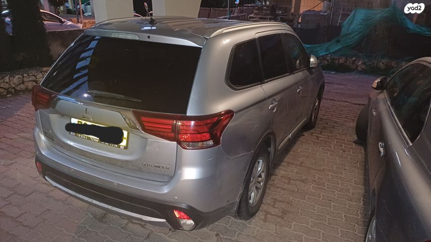 מיצובישי אאוטלנדר