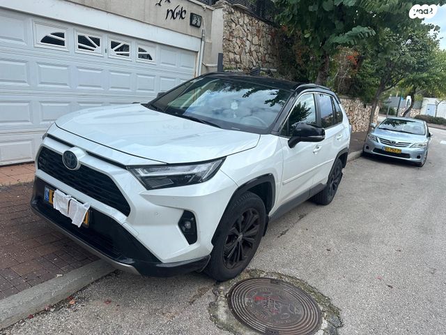 מודעת רכב טויוטה RAV4