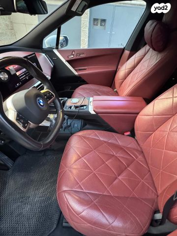 מודעת רכב ב מ וו iX