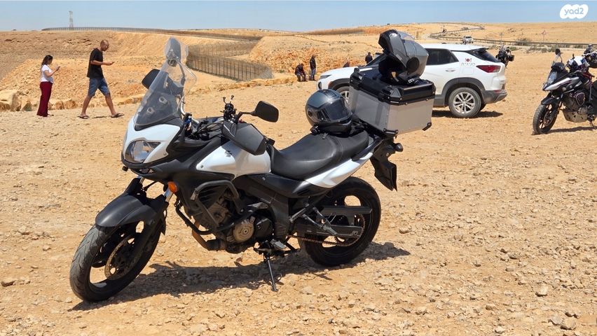 סוזוקי DL650A וי-סטרום