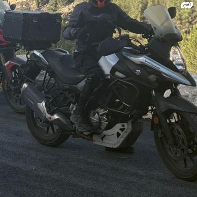 סוזוקי DL650 וי-סטרום