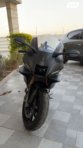 ימאהה YZF-R9
