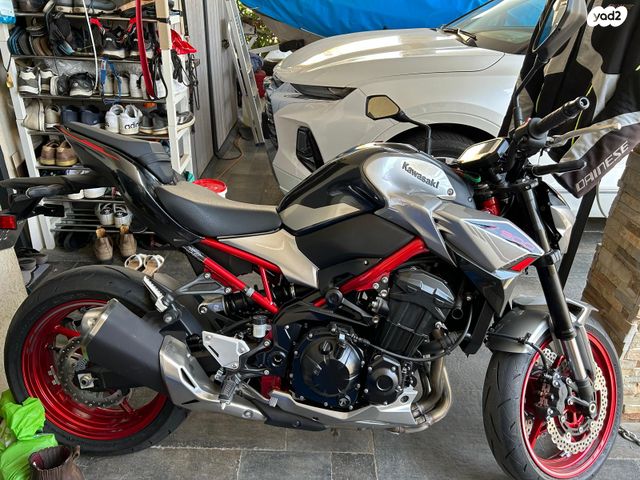 מודעת רכב קאוואסאקי Z900