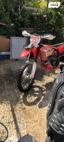 מודעת רכב בטא RR350