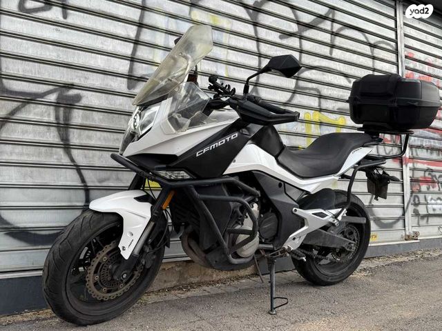 CF MOTO 650MT