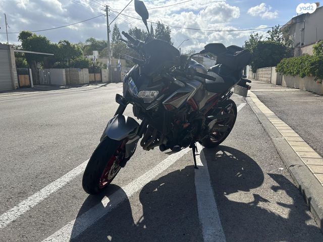 קאוואסאקי Z900