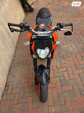KTM Naked Duke 690R