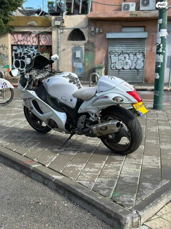 סוזוקי GSX-R1300 היאבוסה