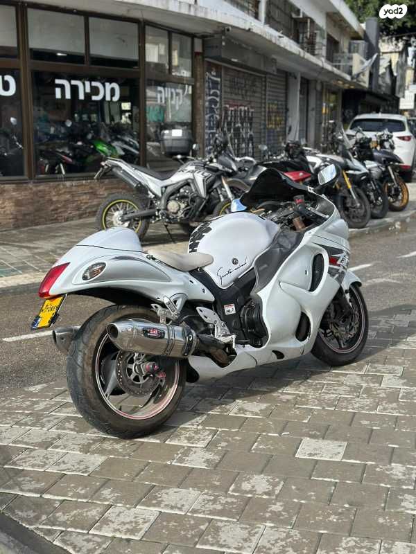 סוזוקי GSX-R1300 היאבוסה
