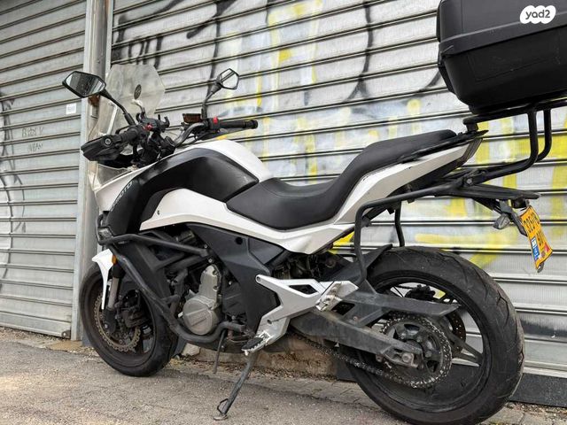 CF MOTO 650MT