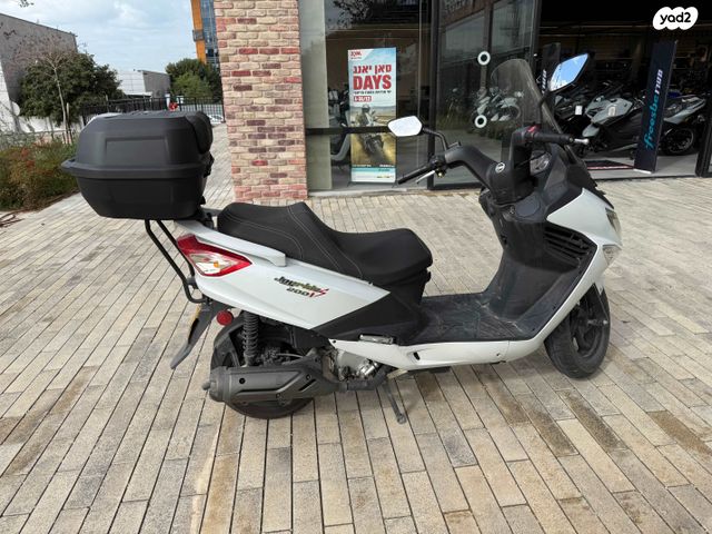 סאן יאנג ג'וי רייד 200