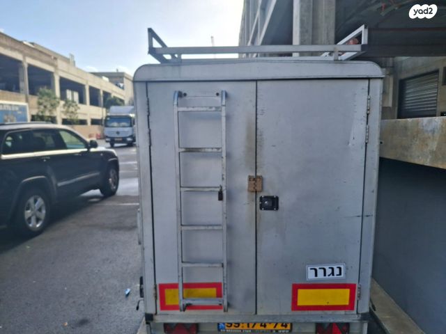 מודעת רכב נגרר (קראוון נגרר)