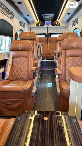 מיניבוסים ורכבי הסעות