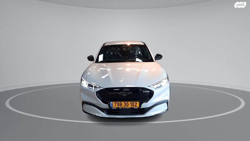 מודעת רכב פורד מוסטנג Mach-E
