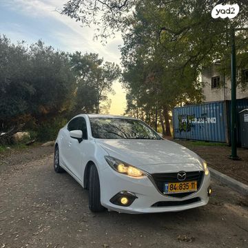 מודעת רכב מאזדה 3