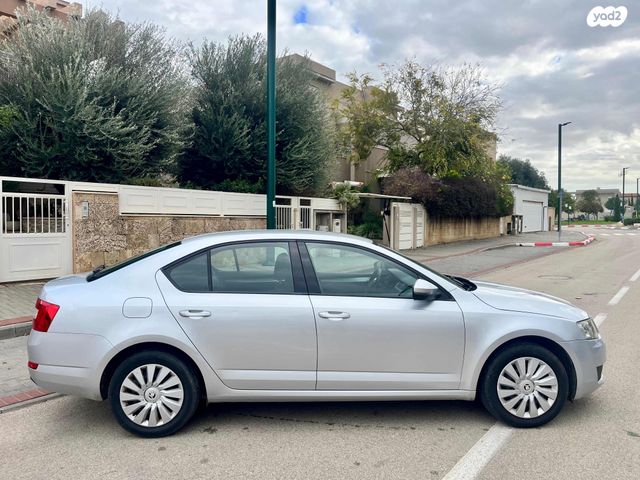 סקודה אוקטביה