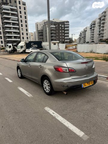 מאזדה 3