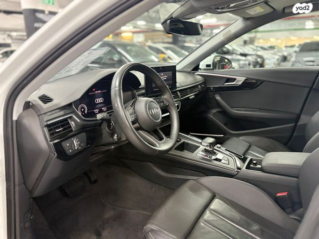 אאודי A4