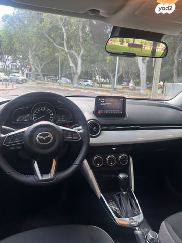 מודעת רכב מאזדה 2