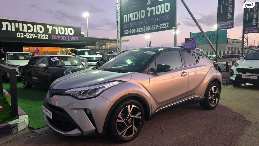 מודעת רכב טויוטה C-HR