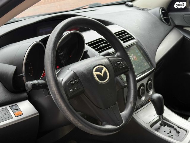 מאזדה 3