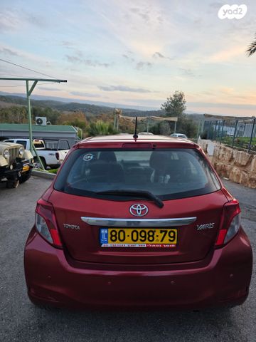 טויוטה יאריס