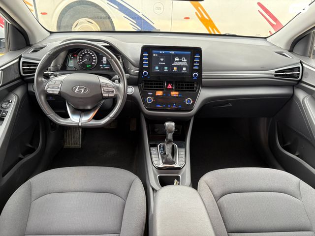 יונדאי איוניק