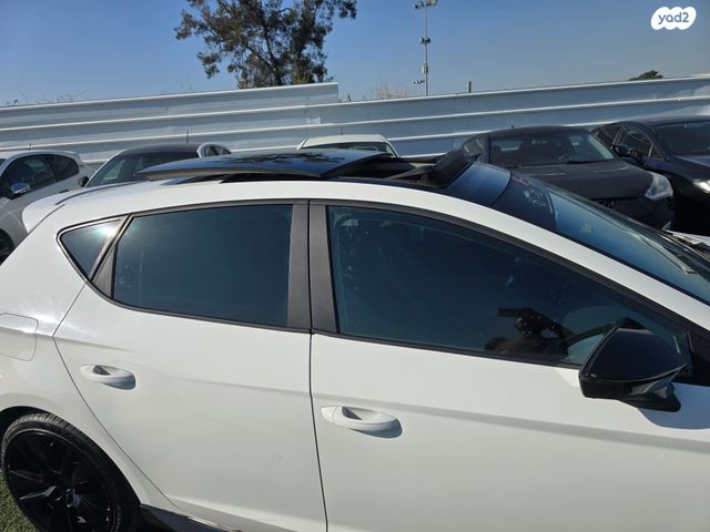 מודעת רכב סיאט לאון