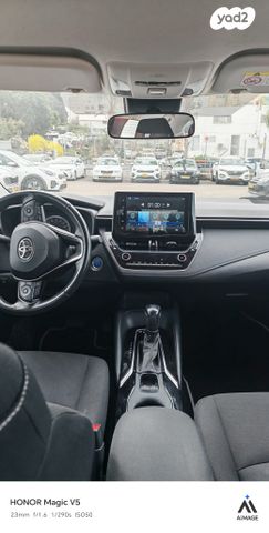 טויוטה קורולה