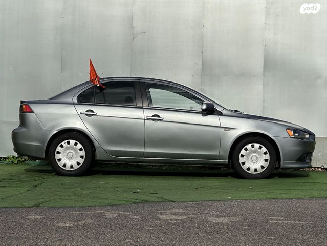 מיצובישי לנסר