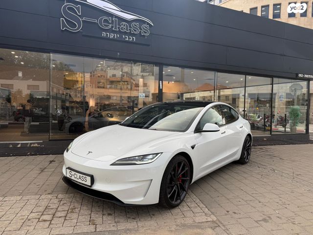 טסלה מודל 3