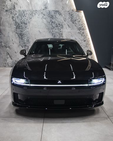 צ'ארג'ר HELLCAT אוט׳ 5 דל 6.2 (717 כ״ס)