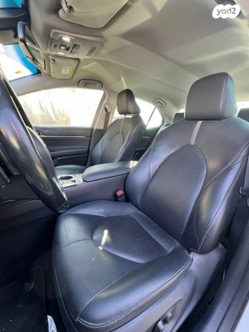 טויוטה קאמרי