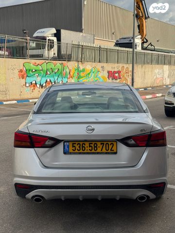 ניסאן אלטימה