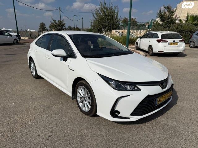 טויוטה קורולה