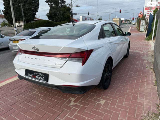 יונדאי אלנטרה