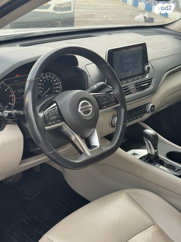 ניסאן אלטימה