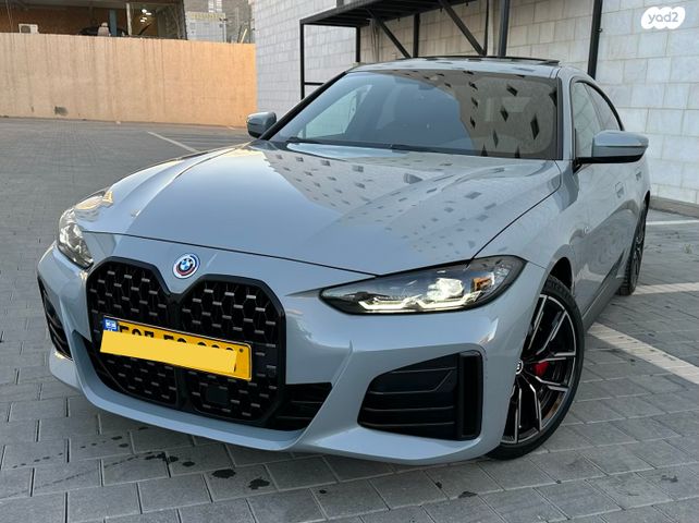 מודעת רכב ב מ וו סדרה 4