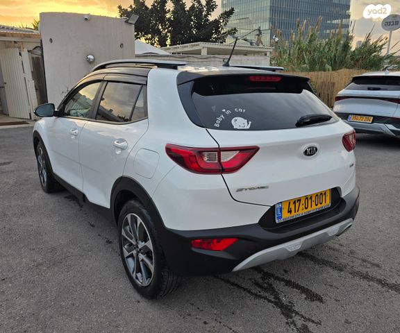 מודעת רכב קיה סטוניק 1