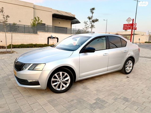 סקודה אוקטביה