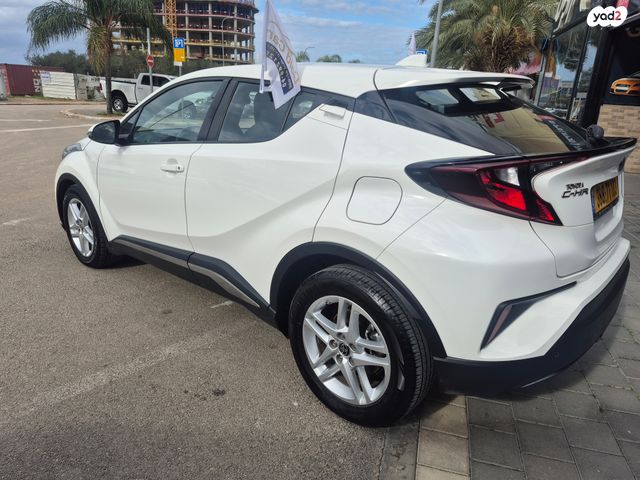 טויוטה C-HR