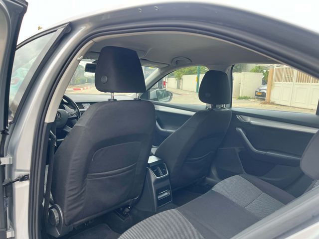 סקודה אוקטביה