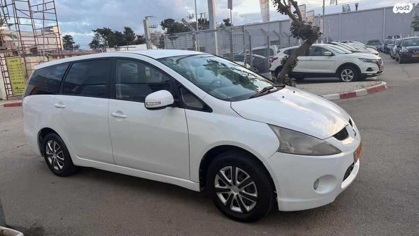 מודעת רכב מיצובישי גרנדיס 1