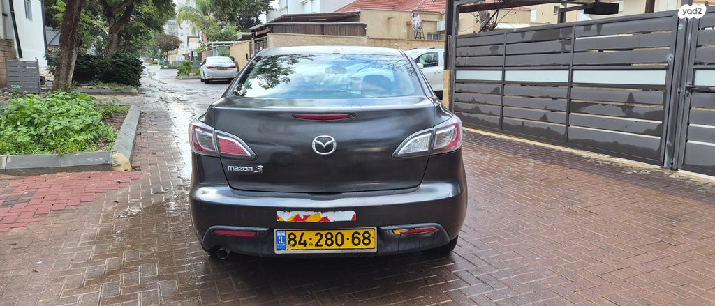 מאזדה 3