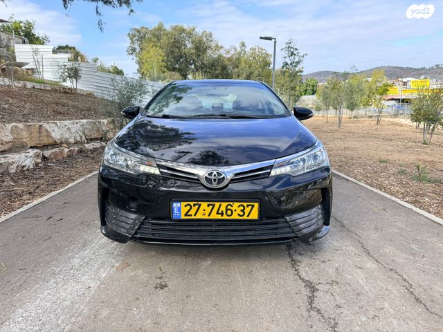 טויוטה קורולה