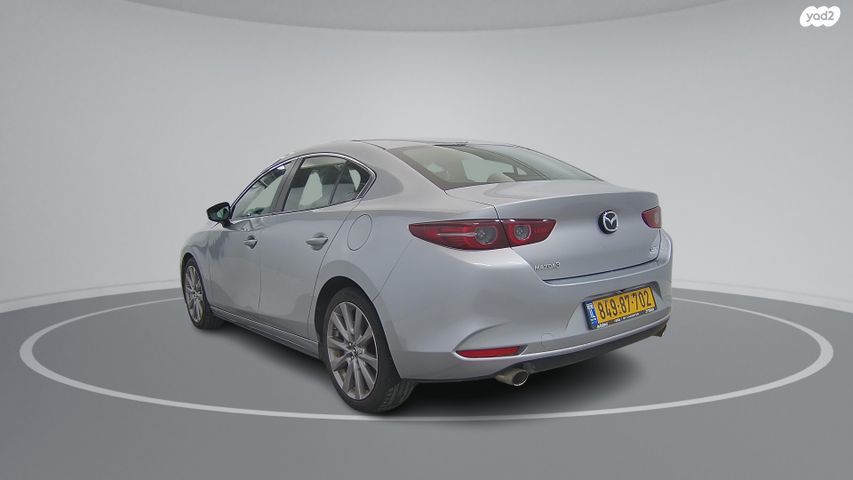 מאזדה 3